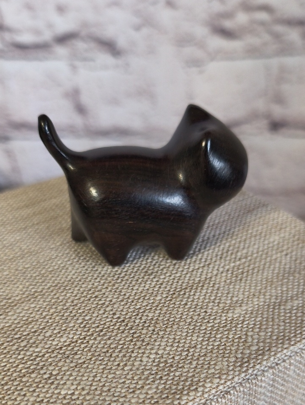 Wooden hand carved kitty cat feline figurine statue in ebony wood - Picture 6 of 11